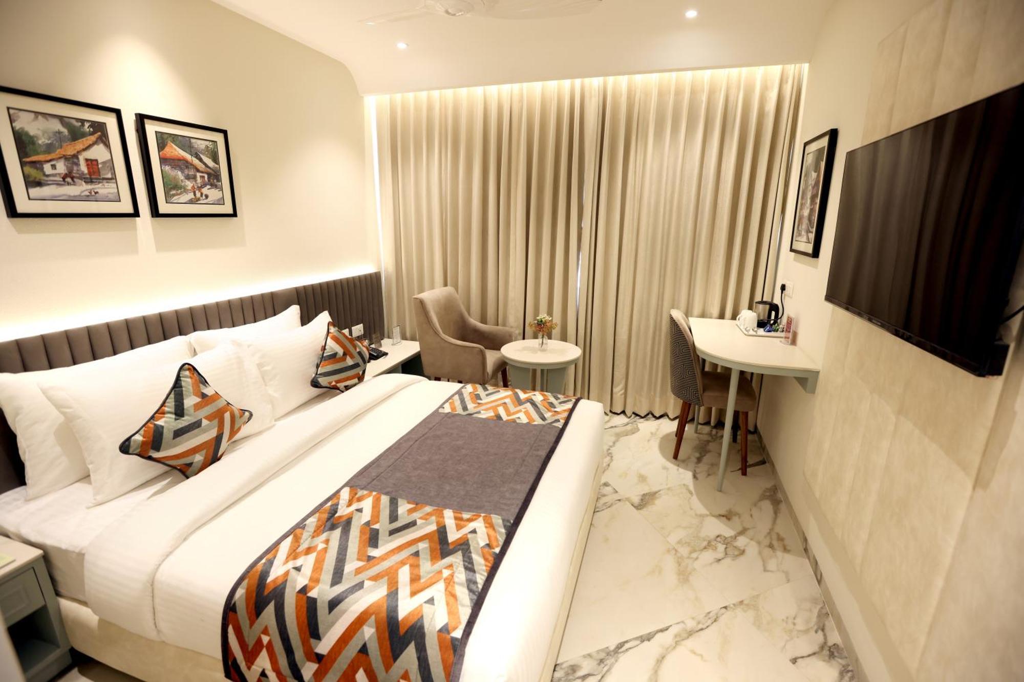 Hiraya Hotels Mohali Luaran gambar