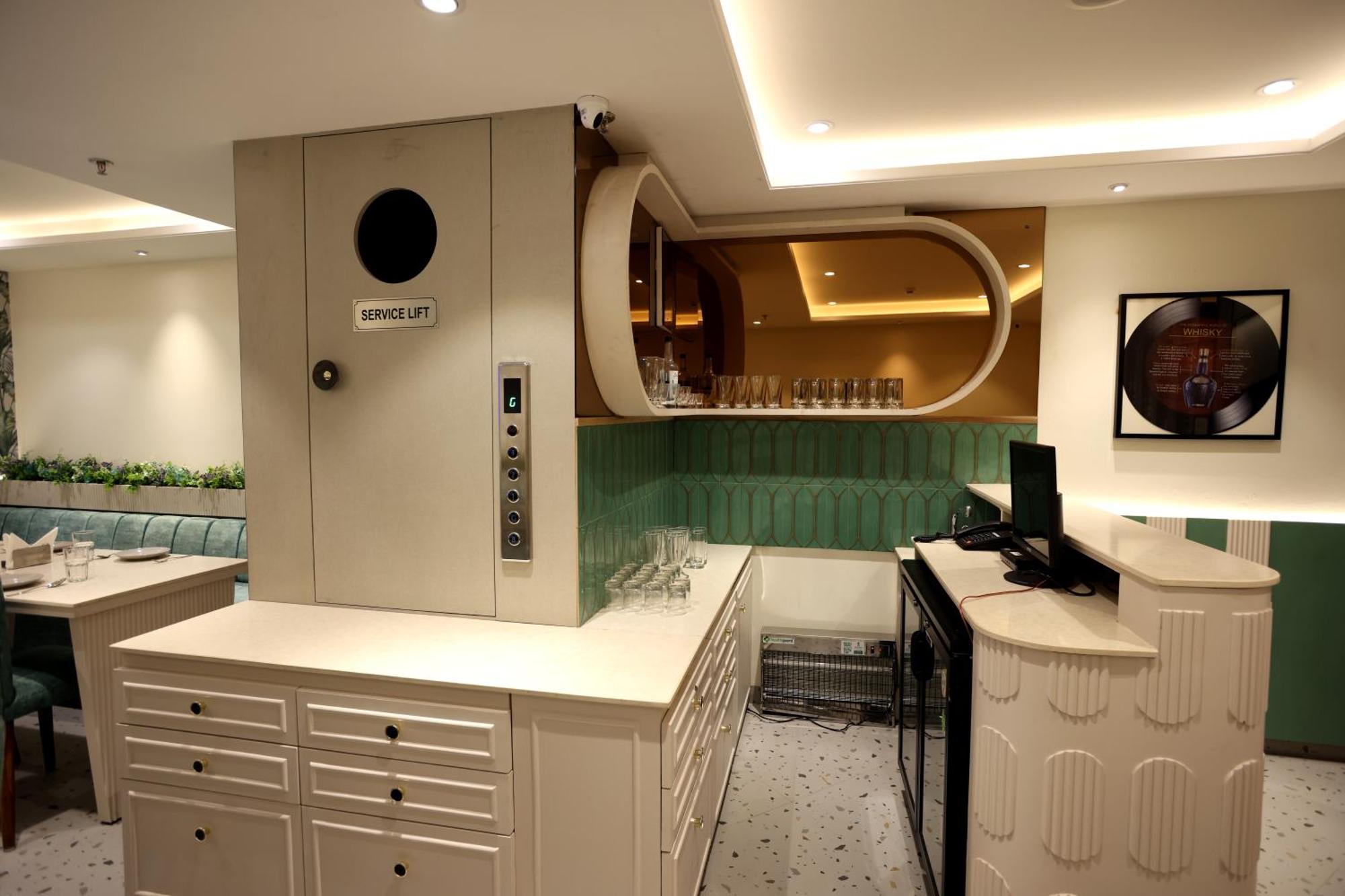 Hiraya Hotels Mohali Luaran gambar