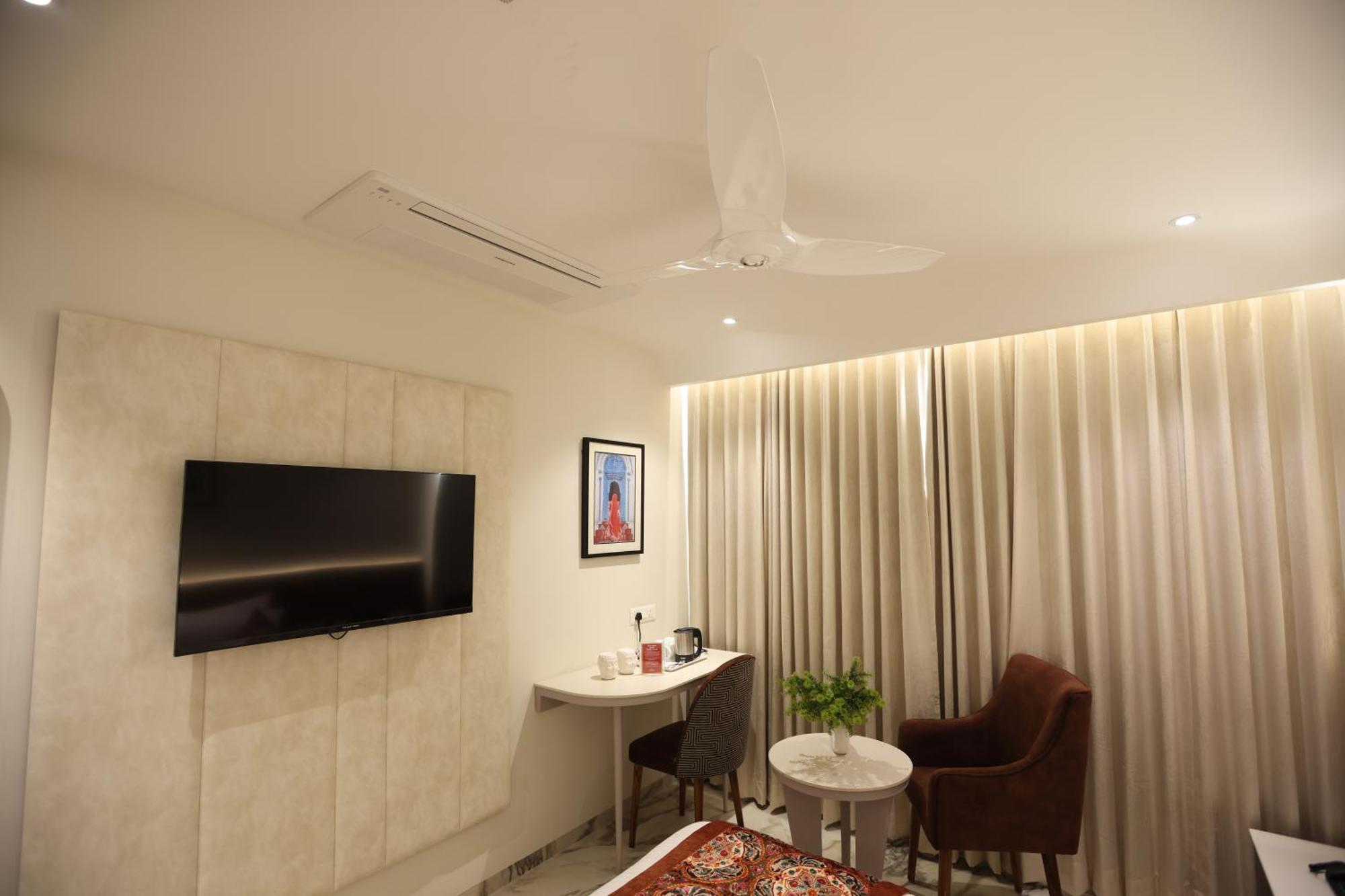 Hiraya Hotels Mohali Luaran gambar